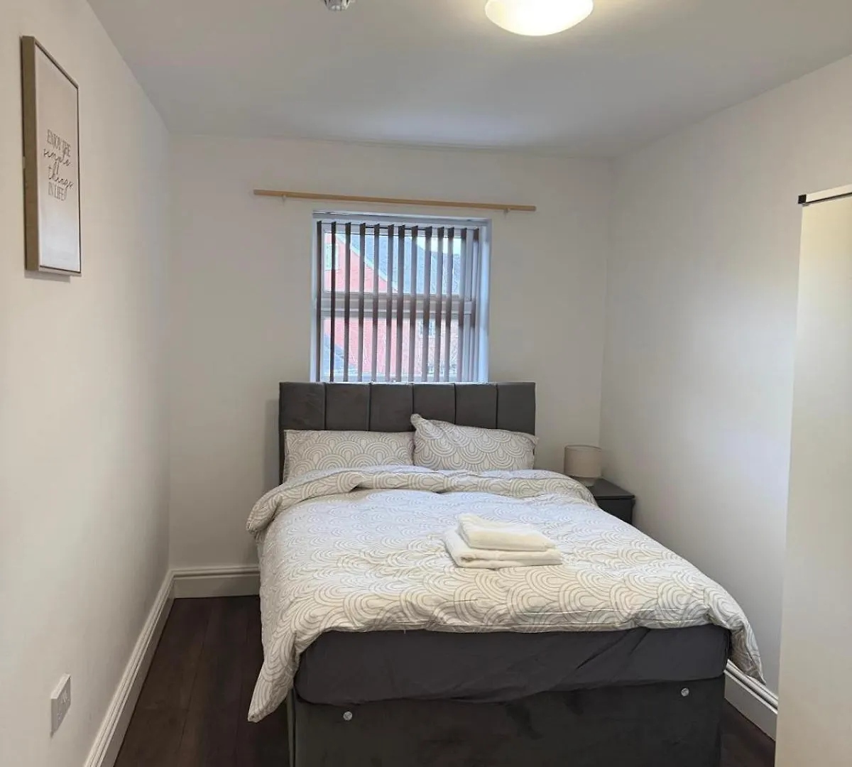 Em Homes-Room1 Nottingham